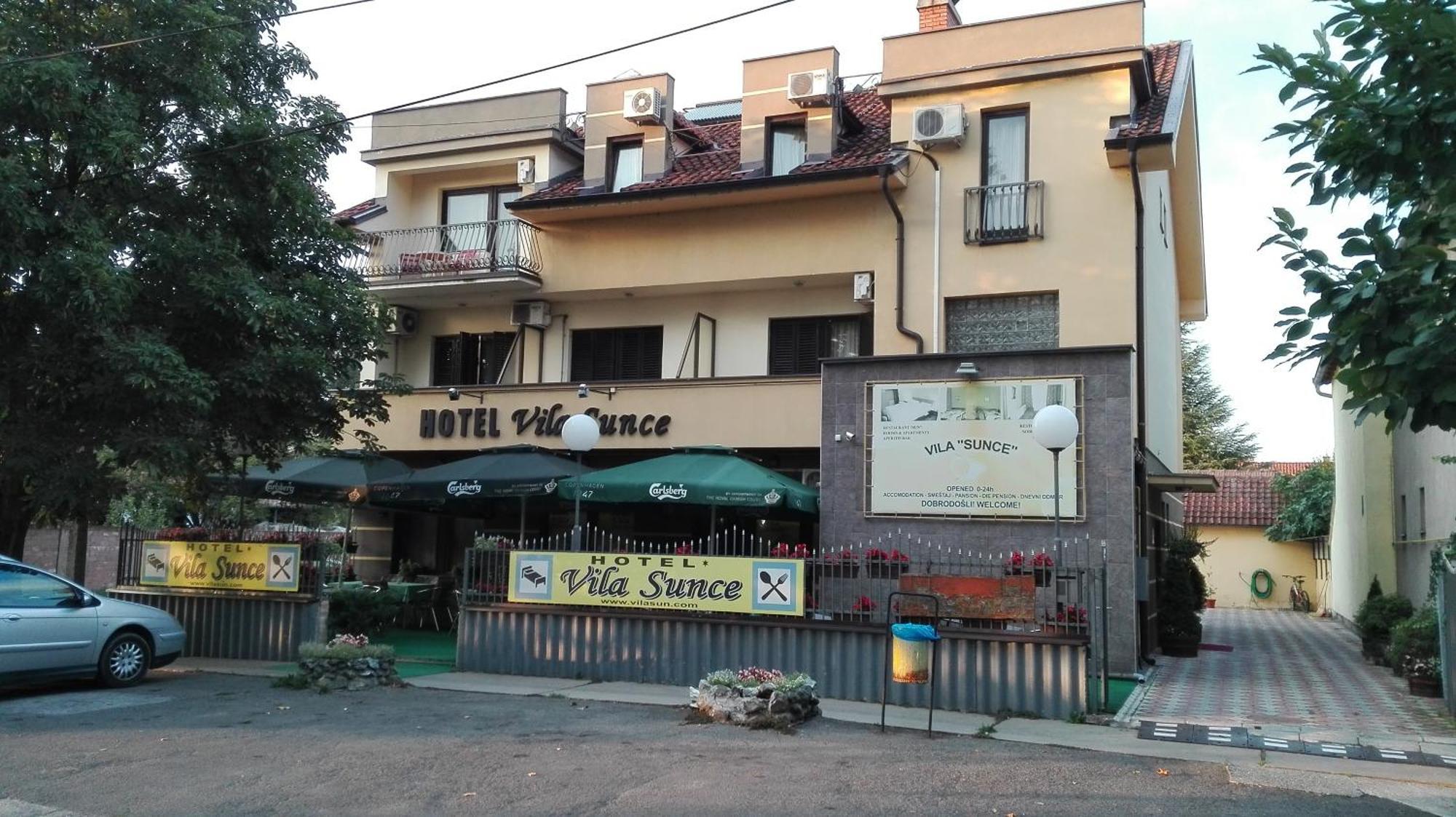 Hotel Vila Sunce สตราลาปาโฮวา ภายนอก รูปภาพ