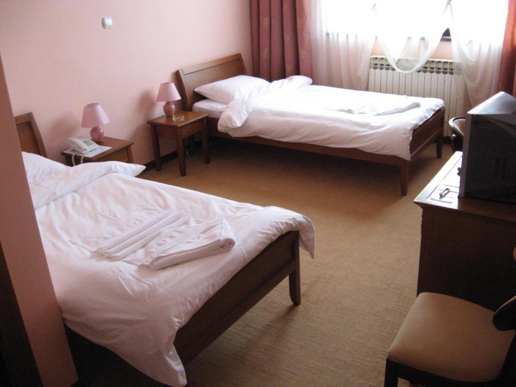 Hotel Vila Sunce สตราลาปาโฮวา ห้อง รูปภาพ